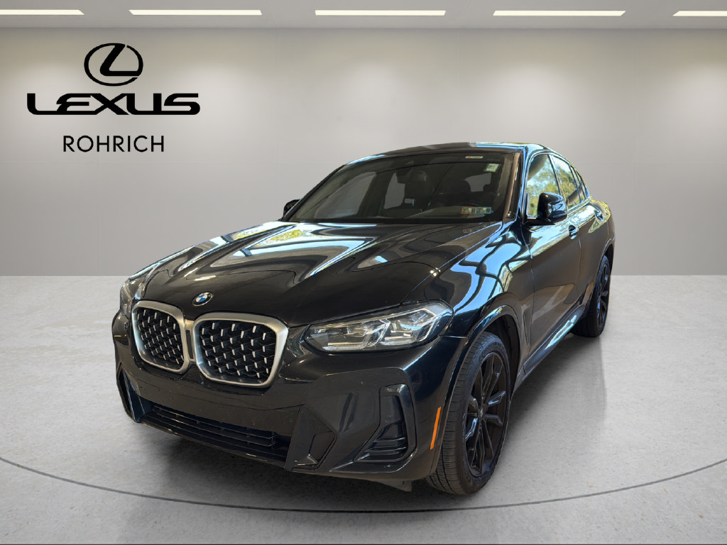 Used 2024 BMW X4 xDrive30i w/ Premium Package AWD/4WD image 1