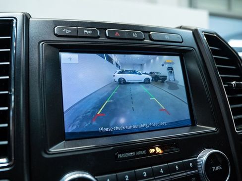 Used 2021 Ford Expedition Max Limited image 26