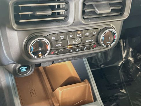 Used 2024 Ford Maverick Lariat AWD/4WD image 16