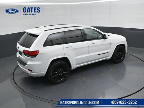 Used 2020 Jeep Grand Cherokee Altitude AWD/4WD image 48