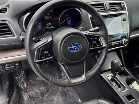 Used 2019 Subaru Outback 2.5i Limited AWD/4WD image 12