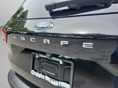 New 2025 Ford Escape PHEV image 23