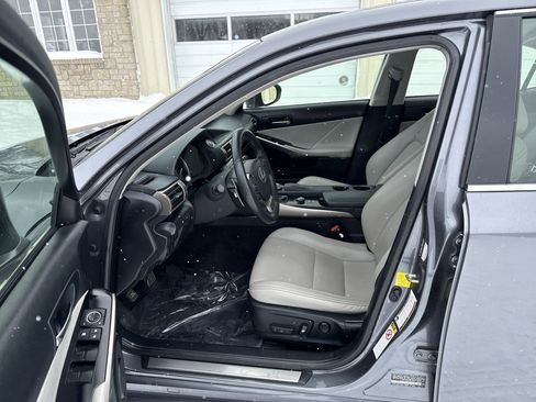Used 2014 Lexus IS 250 AWD w/ Navigation Package image 16