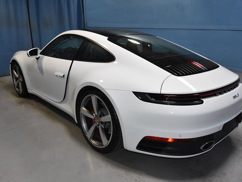 Used 2021 Porsche 911 Carrera S RWD image 3