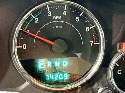 Used 2013 Jeep Wrangler Unlimited Sahara w/ Connectivity Group AWD/4WD image 13