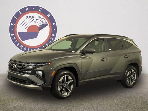 Used 2025 Hyundai Tucson SEL AWD/4WD image 2