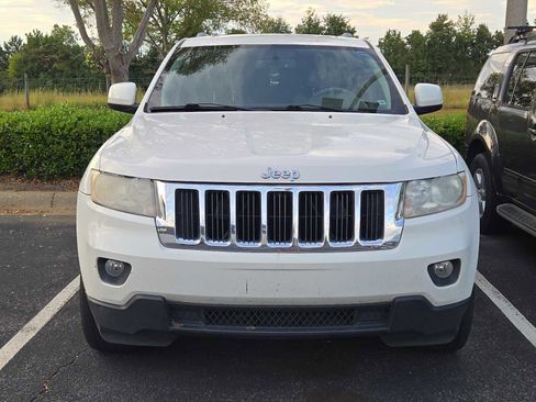 Used 2012 Jeep Grand Cherokee Laredo image 2