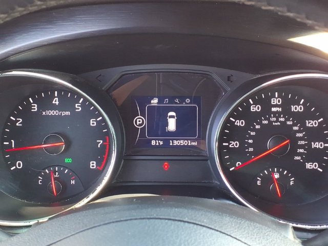 Used 2017 Kia Sedona LX w/ LX Essentials Premium Package FWD image 26