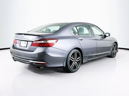 Used 2016 Honda Accord Sport image 9