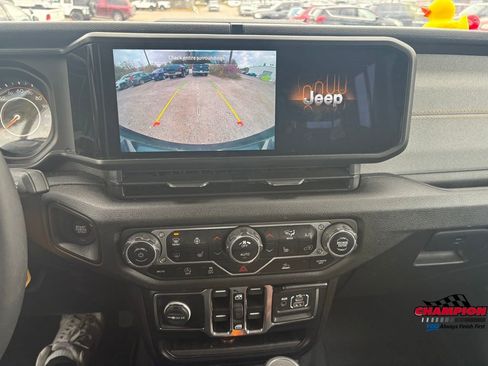 Used 2020 Jeep Wrangler Unlimited Sport image 22