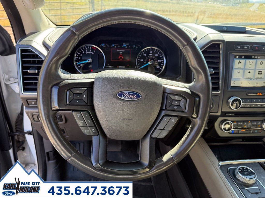 Used 2018 Ford Expedition Limited w/ Equipment Group 302A AWD/4WD image 17