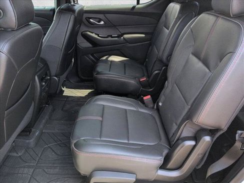 Used 2024 Chevrolet Traverse RS FWD image 26
