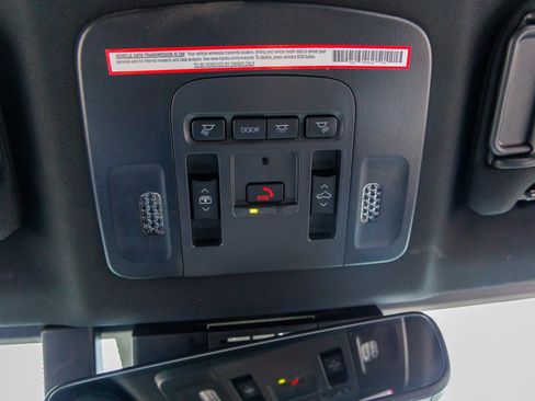 Used 2025 Toyota Camry XSE image 26