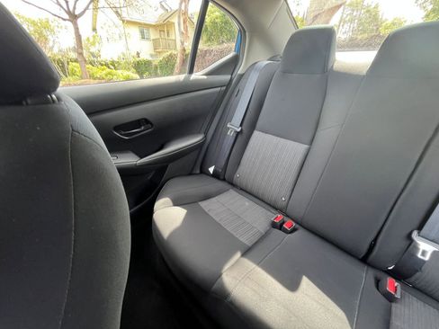 Used 2025 Nissan Sentra SV image 37