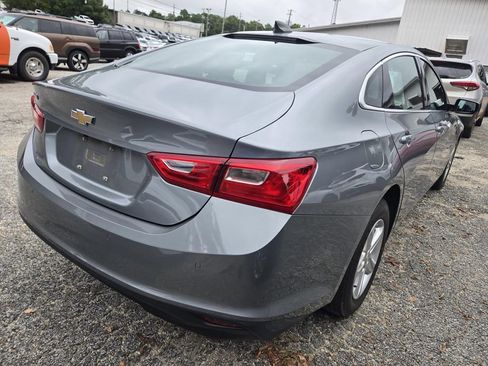 Used 2024 Chevrolet Malibu LS FWD image 2