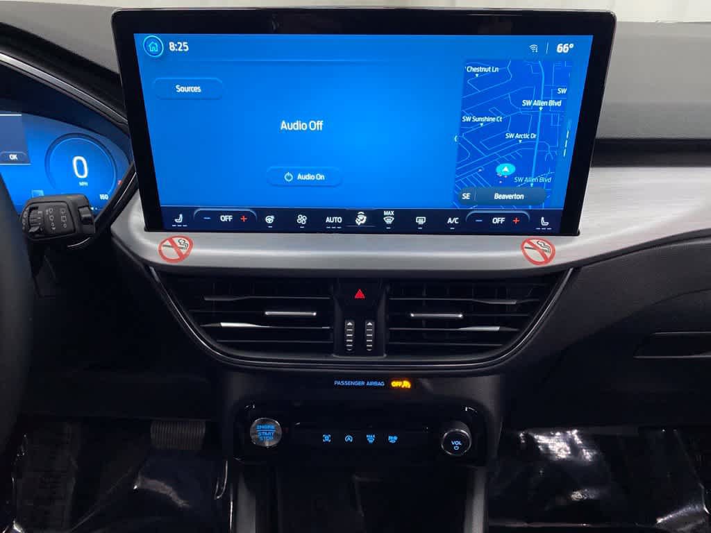Used 2025 Ford Escape Platinum AWD/4WD image 24
