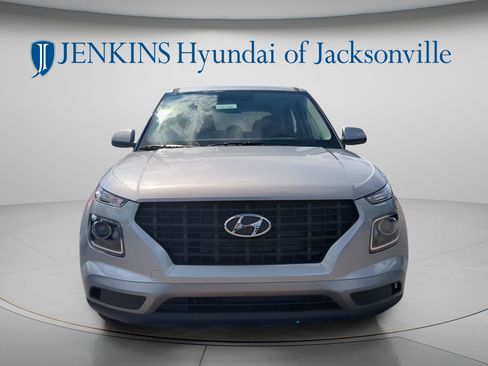 New 2026 Hyundai Venue SE FWD image 8