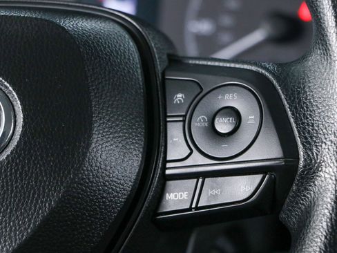 Used 2025 Toyota Corolla LE FWD image 14