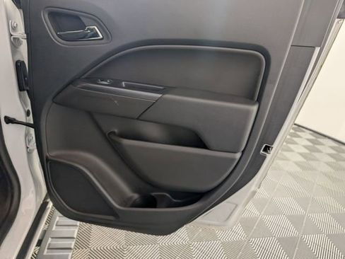 Used 2022 Chevrolet Colorado LT w/ LT Convenience Package image 30