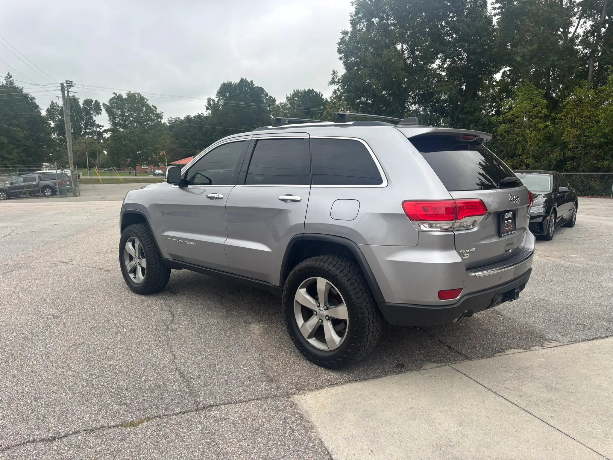 Used 2014 Jeep Grand Cherokee Limited AWD/4WD image 7