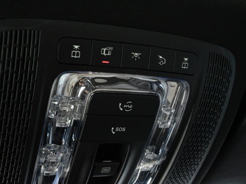 Used 2022 Mercedes-Benz GLB 250 4MATIC image 42
