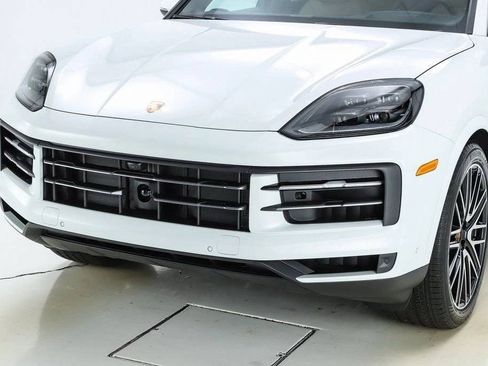 New 2026 Porsche Cayenne S AWD/4WD image 34