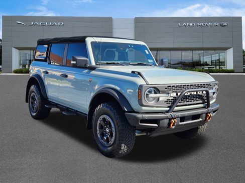Used 2022 Ford Bronco Badlands image 2
