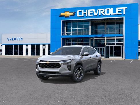 New 2026 Chevrolet Trax LT image 8