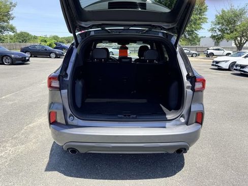 Used 2024 Ford Escape ST-Line FWD image 12