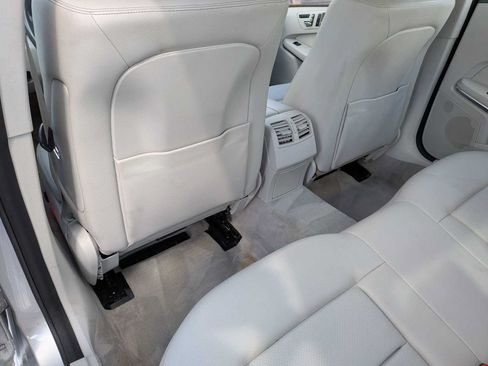 Used 2015 Mercedes-Benz E 350 4MATIC Sedan image 16