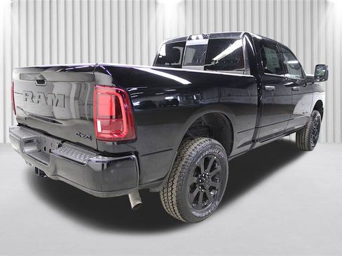 New 2026 RAM 2500 Big Horn AWD/4WD image 3