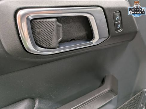 Used 2025 Ford Bronco Outer Banks AWD/4WD image 11