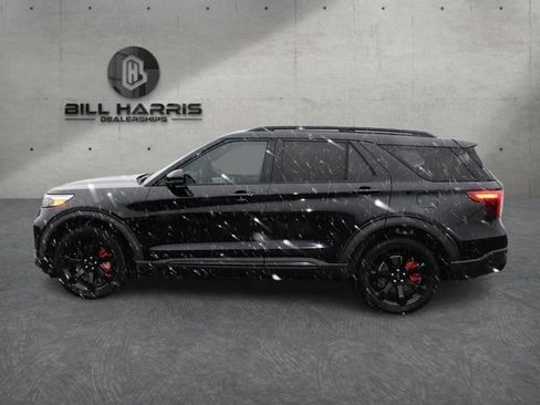 Used 2020 Ford Explorer ST w/ ST Street Pack image 5