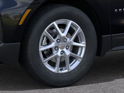 Used 2023 Chevrolet Equinox LS w/ Driver Confidence II Package FWD image 17