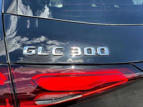 New 2026 Mercedes-Benz GLC 300 image 7