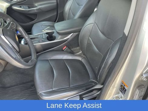 Used 2017 Chevrolet Volt Premier w/ Driver Confidence II Package FWD image 13