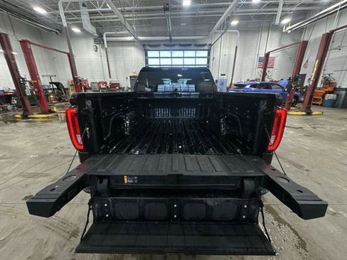 Used 2024 GMC Sierra 1500 SLT image 21