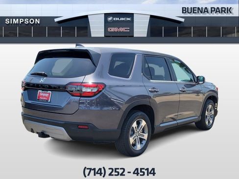Used 2024 Honda Pilot EX-L image 8