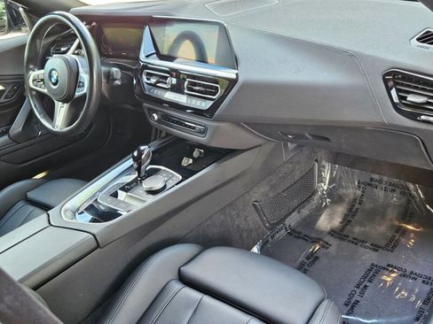 Used 2025 BMW Z4 sDrive30i RWD image 19