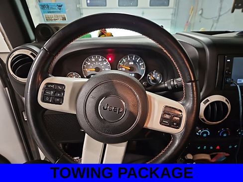 Used 2012 Jeep Wrangler Sahara image 8