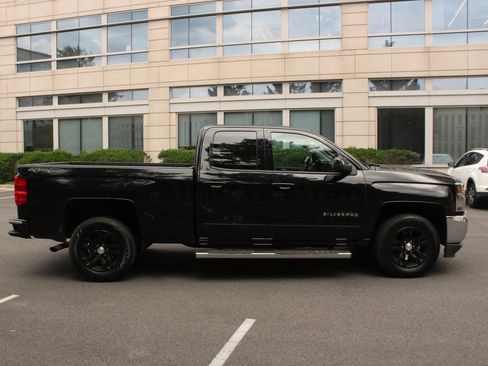 Used 2018 Chevrolet Silverado 1500 LT w/ All Star Edition AWD/4WD image 6