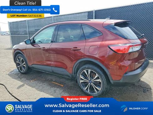 Used 2021 Ford Escape SE w/ SE Sport Appearance Package AWD/4WD image 3
