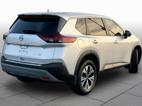 Used 2022 Nissan Rogue SV FWD image 12