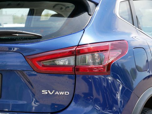 Used 2020 Nissan Rogue Sport SV w/ All-Weather Package AWD/4WD image 17