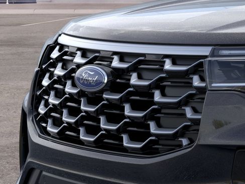 New 2026 Ford Explorer Platinum w/ LUX Leather Package AWD/4WD image 17