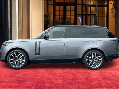 New 2026 Land Rover Range Rover SE AWD/4WD image 2