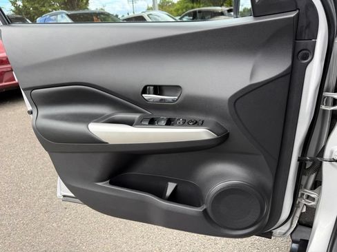 Certified 2020 Nissan Kicks SR w/ SR Premium Package FWD image 18