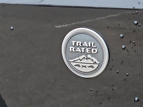 Used 2018 Jeep Wrangler Unlimited Sahara image 20