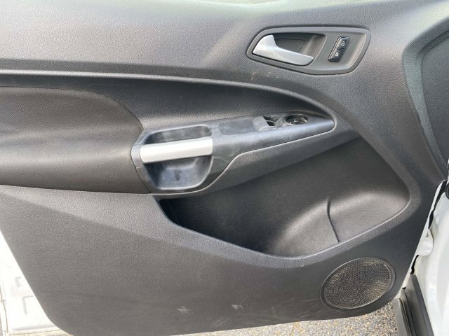 Used 2016 Ford Transit Connect XLT FWD image 14