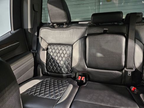 Used 2024 GMC Sierra 1500 Elevation AWD/4WD image 12